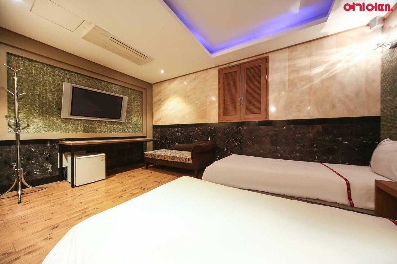 Signature Hotel Seoul Exterior photo