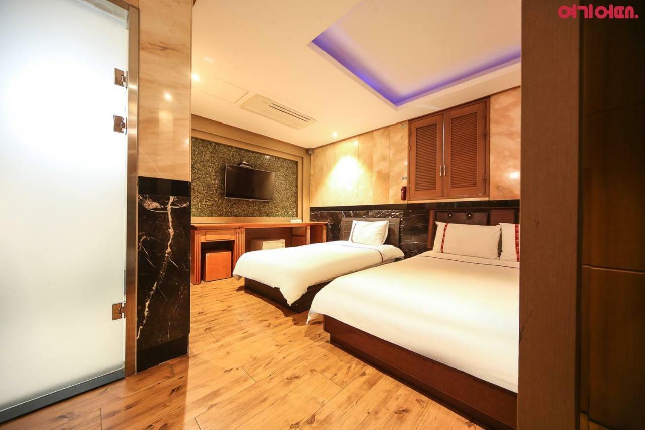 Signature Hotel Seoul Exterior photo